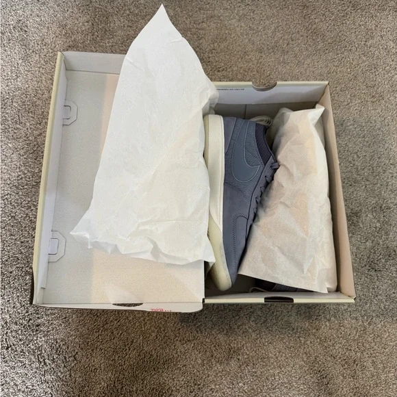 Nike Men’s Devin Booker signature shoe Book 1 Sneakers with Orange Logo - Picture 5 of 8